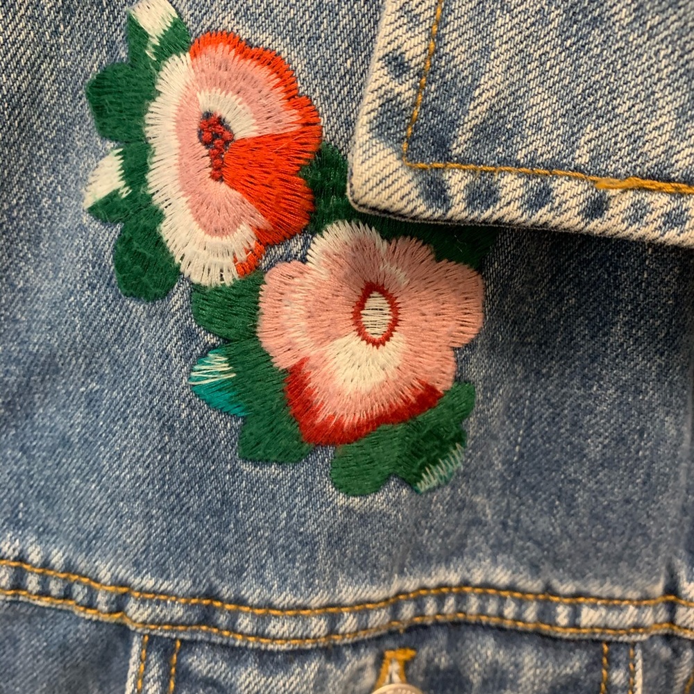 Madewell oversized floral emboridered deni… - Picture 5 of 8